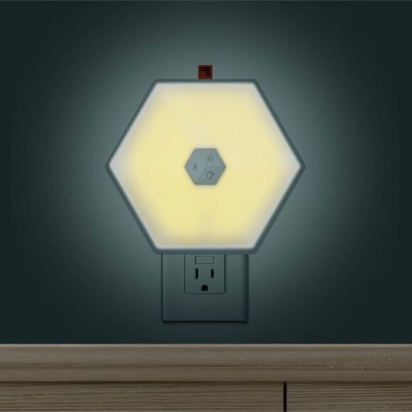 Sharper‎ Image Night Light Plug in Diffuser - Picture 4 of 6